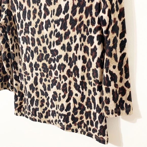JM Collection Petites Leopard 🐆 Print Rounded Neckline 3/4 Sleeve Pullover Top - Picture 6 of 8